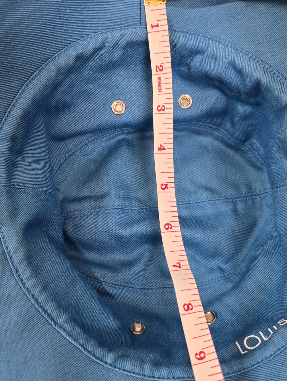 Louis Vuitton Monogram Bucket Hat - Reversible - Picture 10 of 12